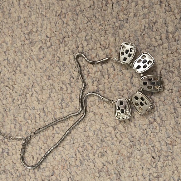 Elegant Silver Plated Necklace with Crystal Accents - Picture 4 of 5